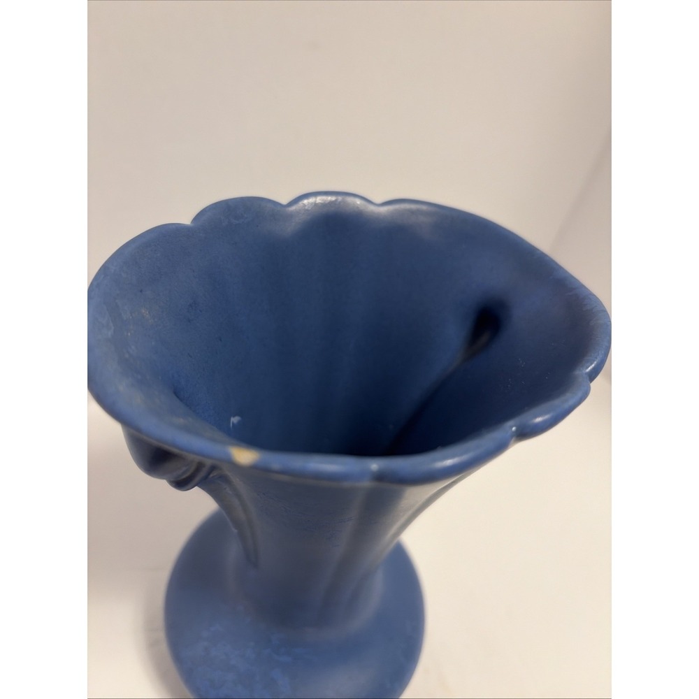 Vintage Niloak Pottery Vase Blue Matte Modeled Glaze Urn Style - Picture 5 of 9
